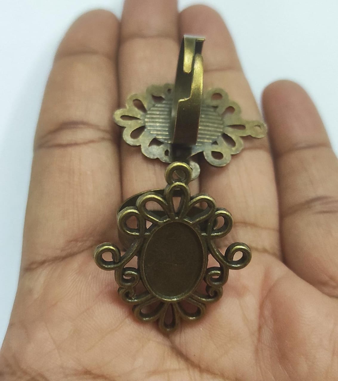 Cabochon Bezel - Code 36