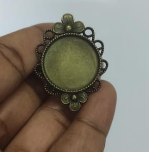 Cabochon Bezel - Code 33